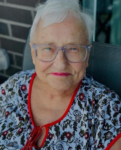 Yvonne Dault (née Lazure)