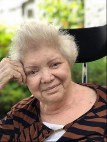 Muriel Charron Née Levasseur