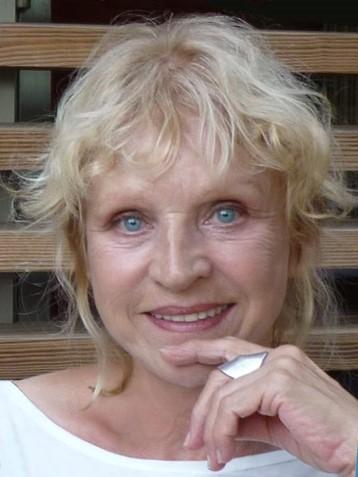 Lorraine Deslauriers