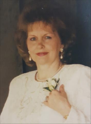 Winnifred Roos Née Berndt