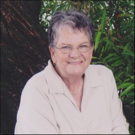 Suzanne Lacroix Née Dinelle