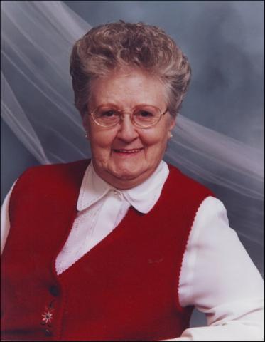 Yolande St-Denis (née Raymond)