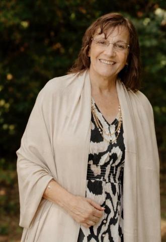 Teresa Farias Viveiros