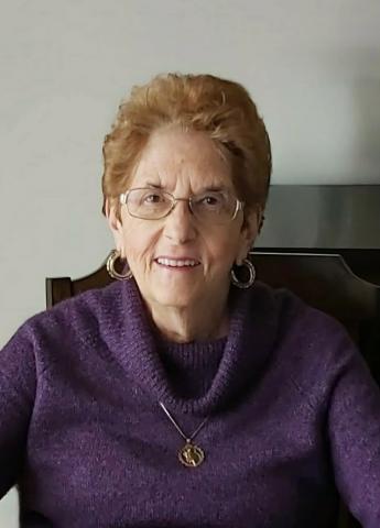 Louise St-Jean (née Vézina)