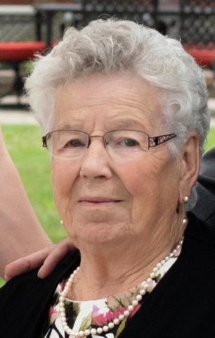 Éveline Thibodeau (née Sauvé)