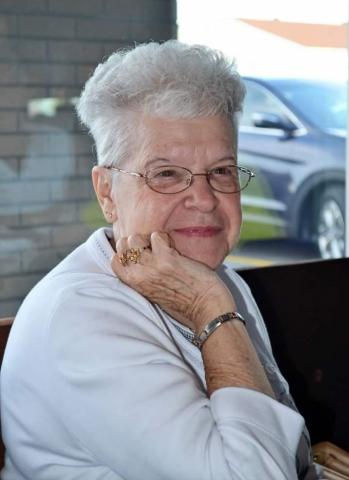 Huguette Desjardins Née Clément